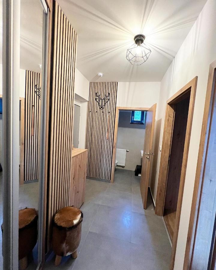 U Jelena - Rodinny U Lesa S Garazi Apartment *